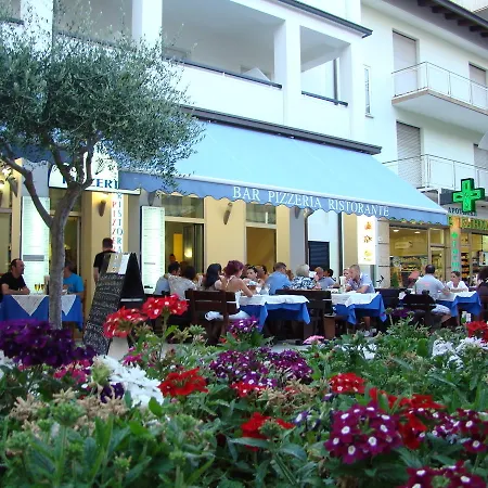 Hotell Blue Marine Lignano Sabbiadoro